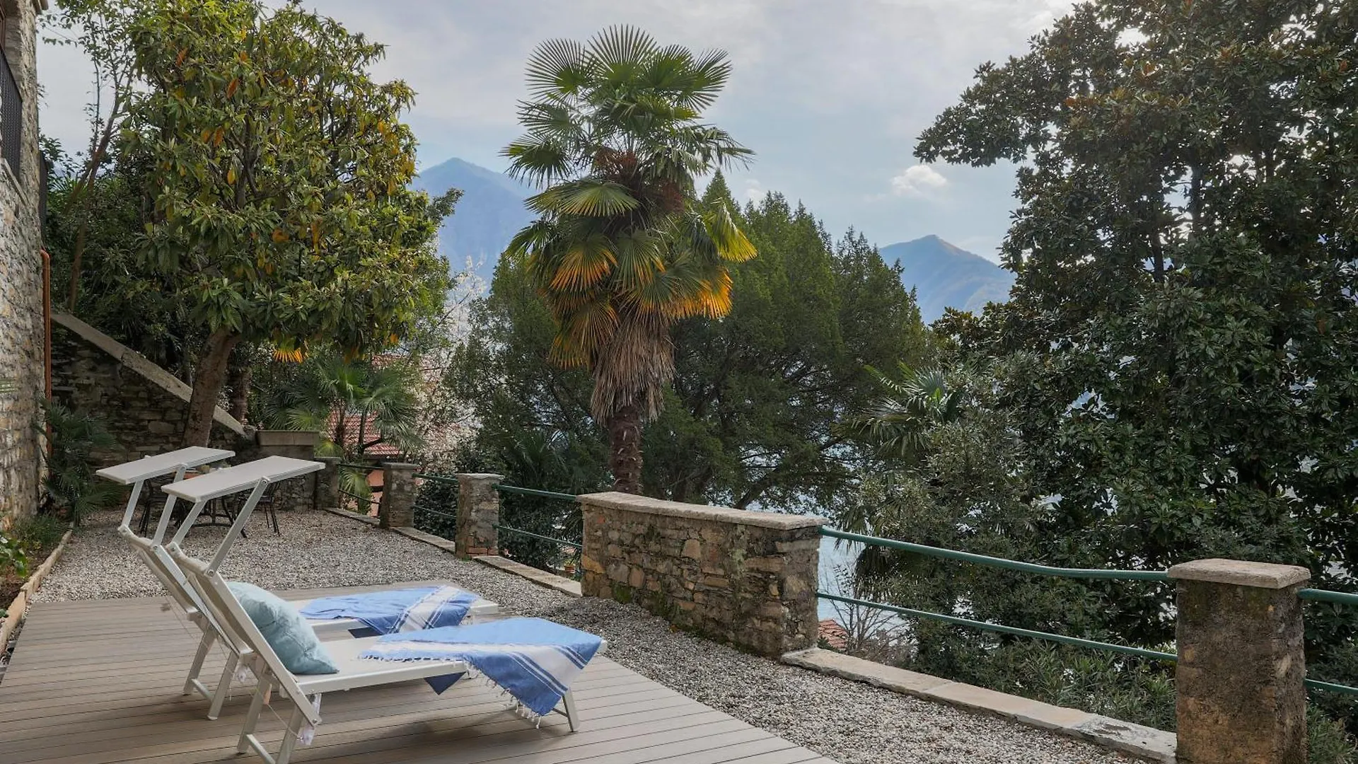 Villa Eugenia Suite - By Myhomeincomo Carate Urio 0*,  Italy
